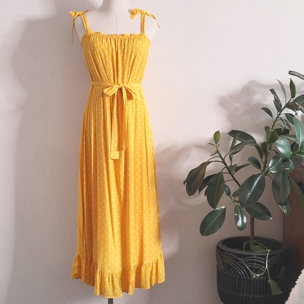🆕️ A Loves A Ruffled Midi Dress